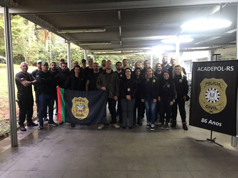 Equipe de policiais catarinenses parte para missão humanitária no Rio Grande do Sul