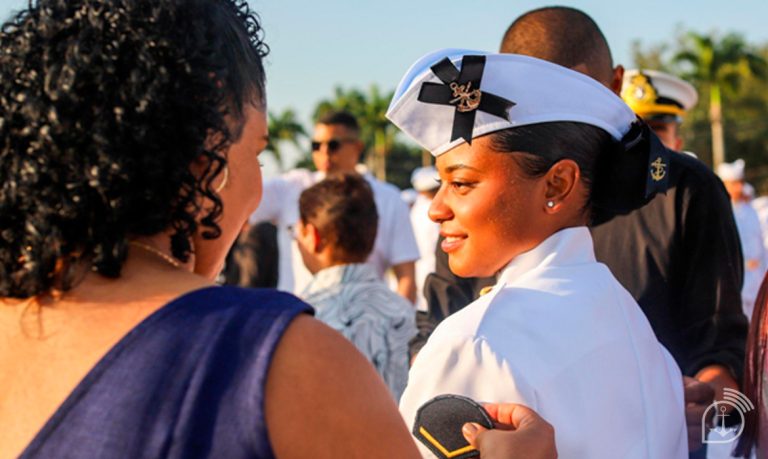Marinha do Brasil celebra formatura da primeira turma de mulheres Fuzileiros Navais