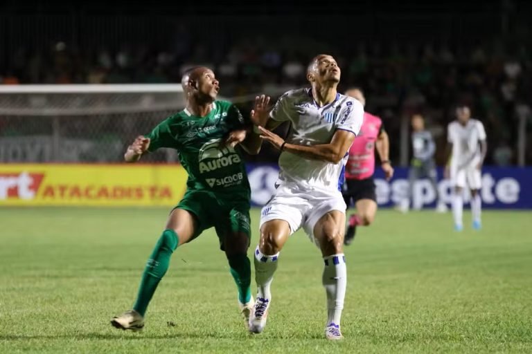 Avaí e Chapecoense decidem o título Catarinense 2025 na Ressacada