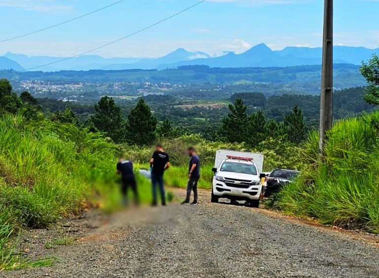 Suspeito de matar vizinha a facadas em Criciúma se entrega à polícia